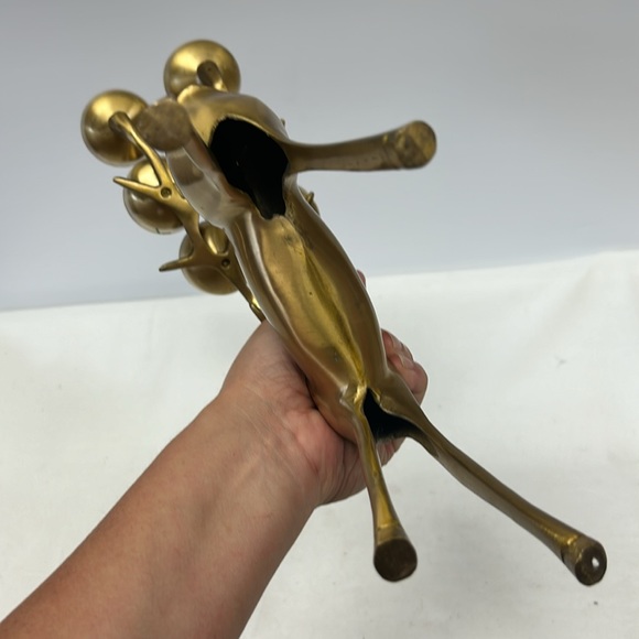 Vintage brass reindeer six tealight holder spots - Picture 8 of 10